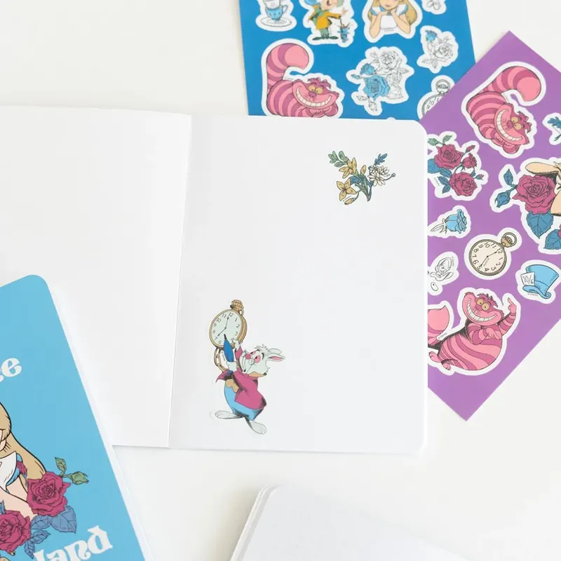 محفظة قرطاسيه أليس في بلاد العجائب