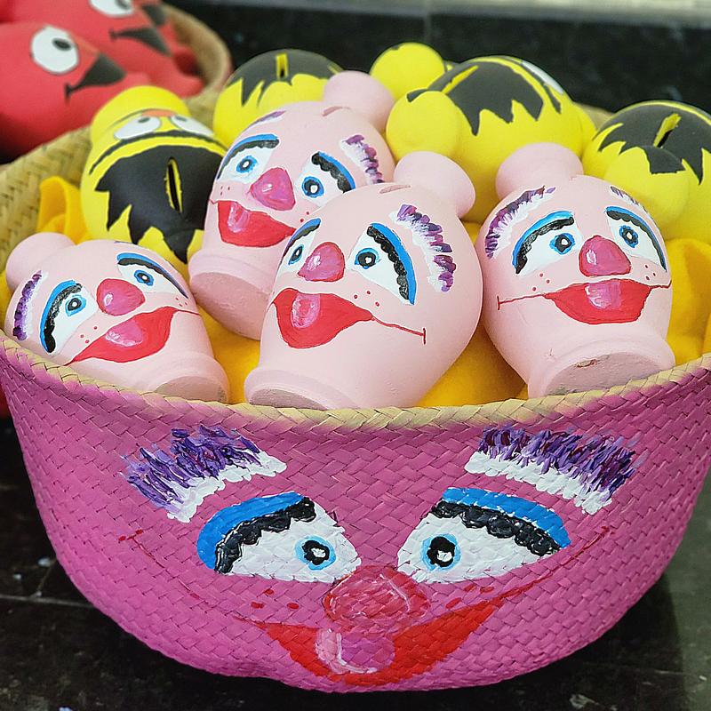 سلال افتح يا سمسم