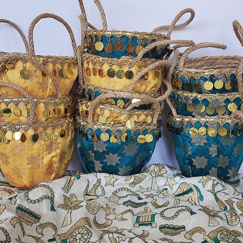 سلال الخيش الملونه