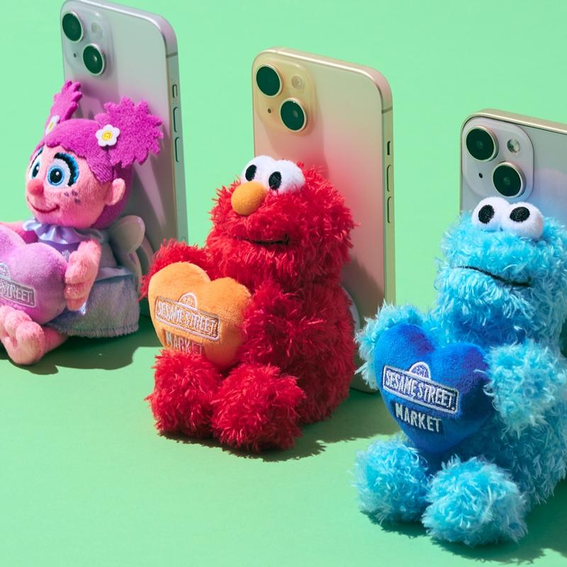 Plush smartphone stand